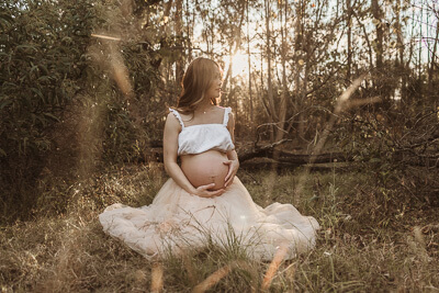 Photos by Jordi - Shadow play, Northern NSW sunrise maternity session.